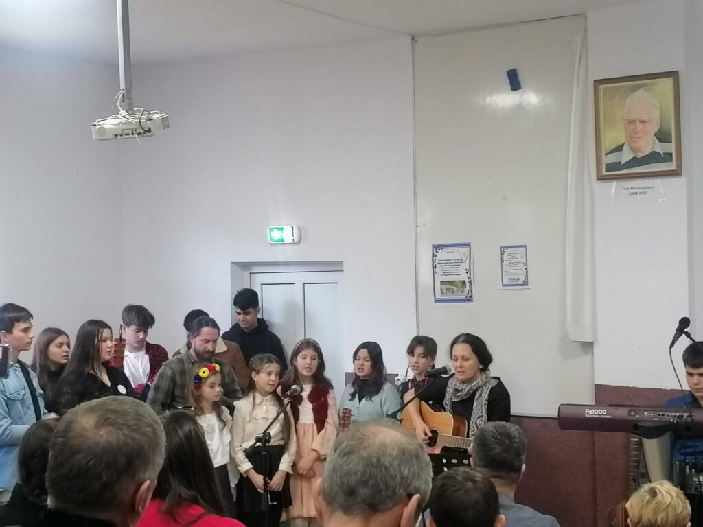 Liceul „Mihail Sadoveanu” Borca – au început activităţile omagiale!