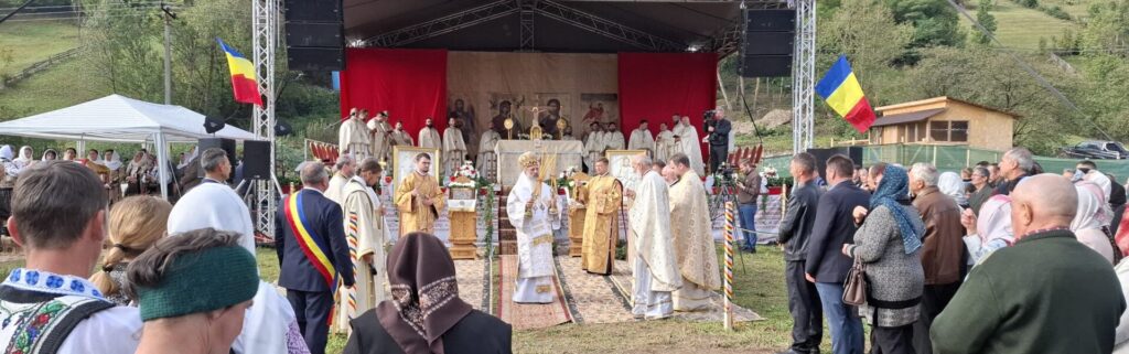 Î.P.S. TEOFAN- MITROPOLITUL MOLDOVEI ȘI BUCOVINEI, PREZENT LA SFINȚIREA BISERICII „SF. DIMITRIE BASARABOV” BICAZU-ARDELEAN