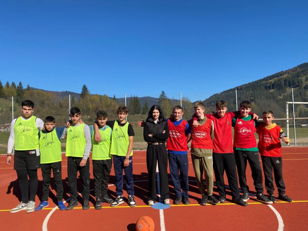 Impactul sporturilor de echipă asupra dezvoltării sociale și emoționale a tinerelor talente