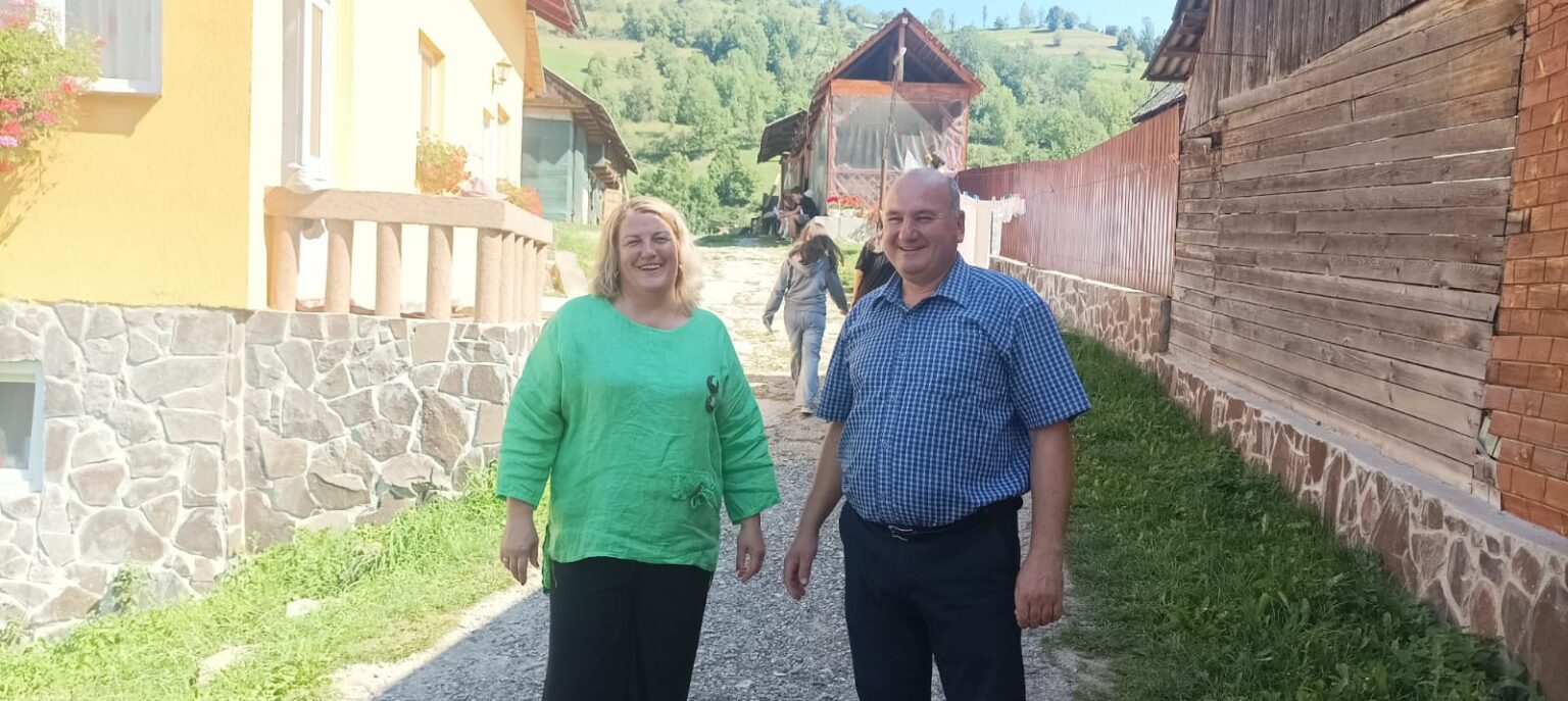 Pensiunea Emilia – o oază de liniște și tradiție în inima Bicazului Ardelean. Interviu cu domnul Gheorghiță Moldovanu